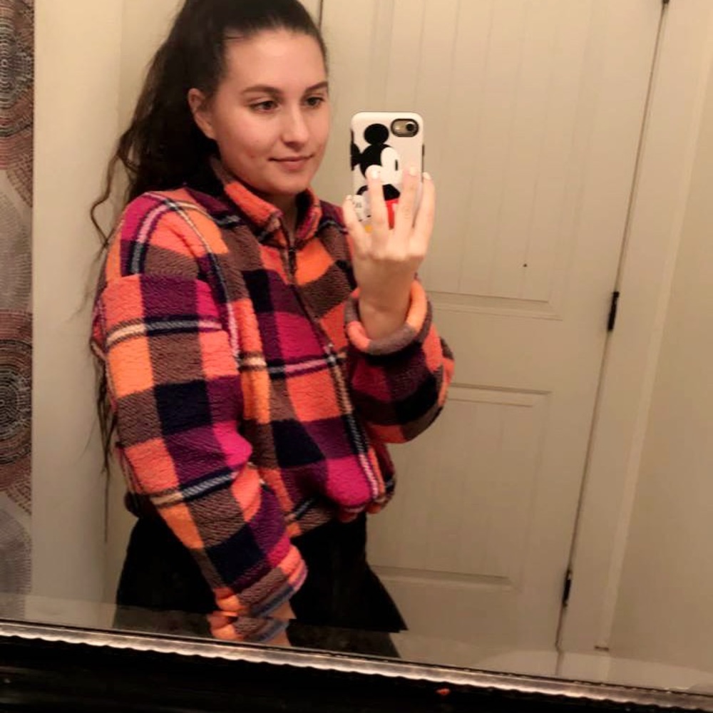 Meet your Posher, Madeline